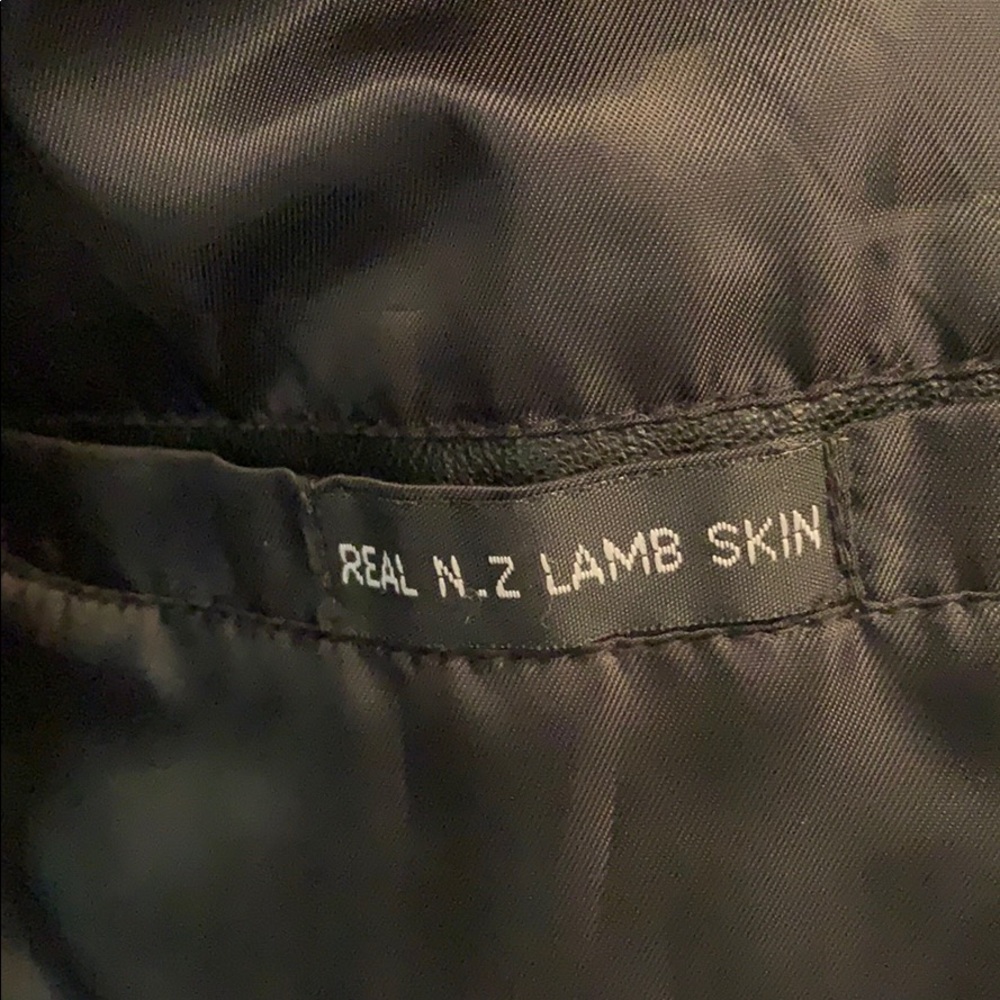 Leather jacket - Picture 2 of 3